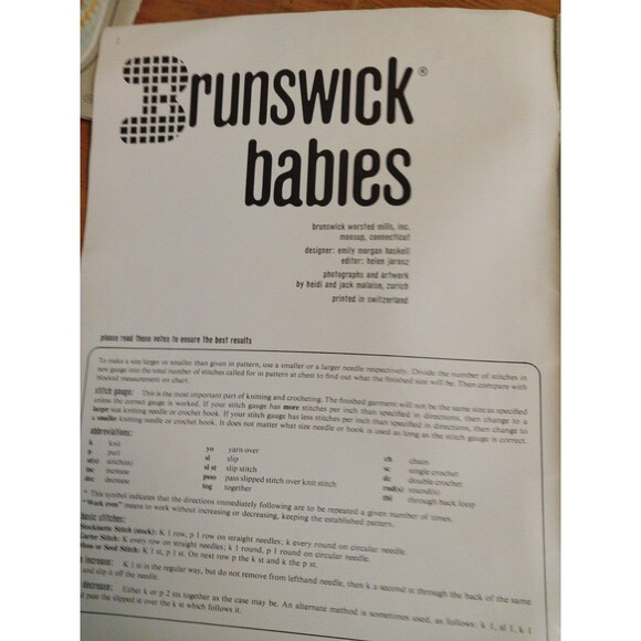 Vintage Brunswick Babies Volume No. 696 Over 30 Patterns to Knit for Babies - Picture 2 of 3